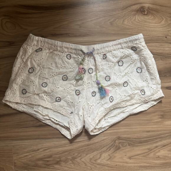 Urban Outfitters Ecote Eyelet Beaded Low Rise Mini Shorts - Picture 1 of 5
